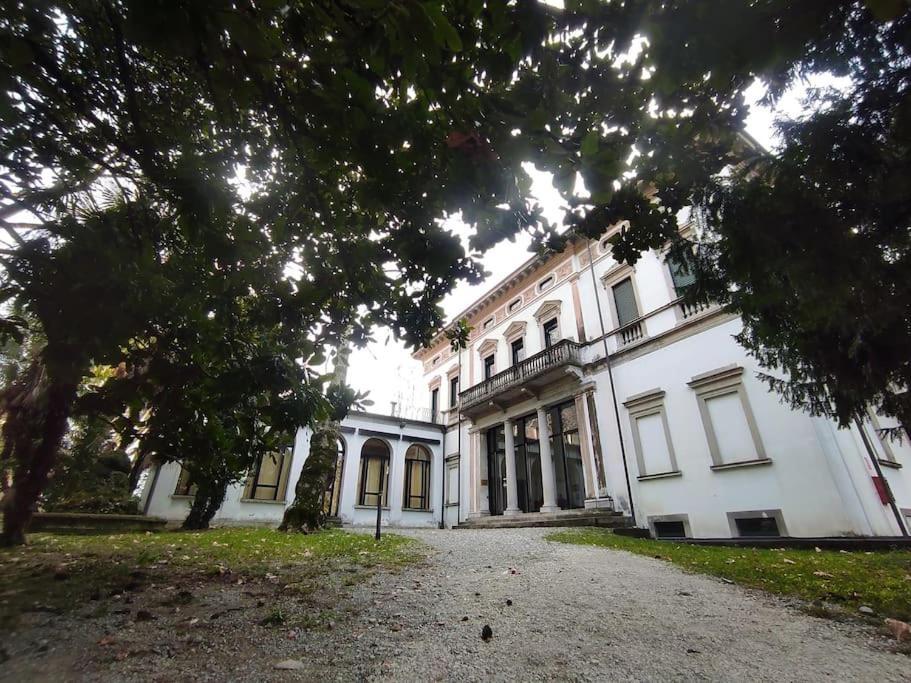 Casa Zia Luisa Leilighet Lecco Eksteriør bilde